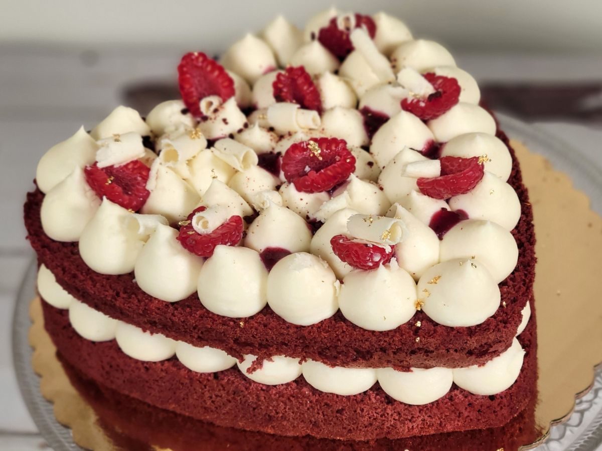 Red Velvet White Chocolate Cake